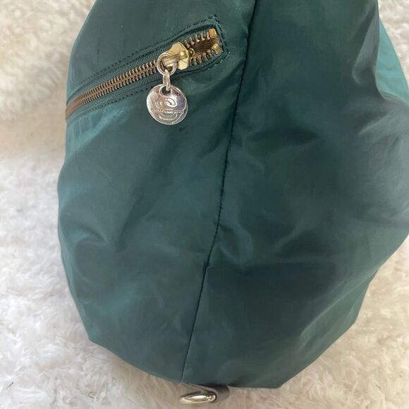 Alexisuospny Nylon Green large shoulder bag Chain Strap gold tone hardwares . - Picture 10 of 15